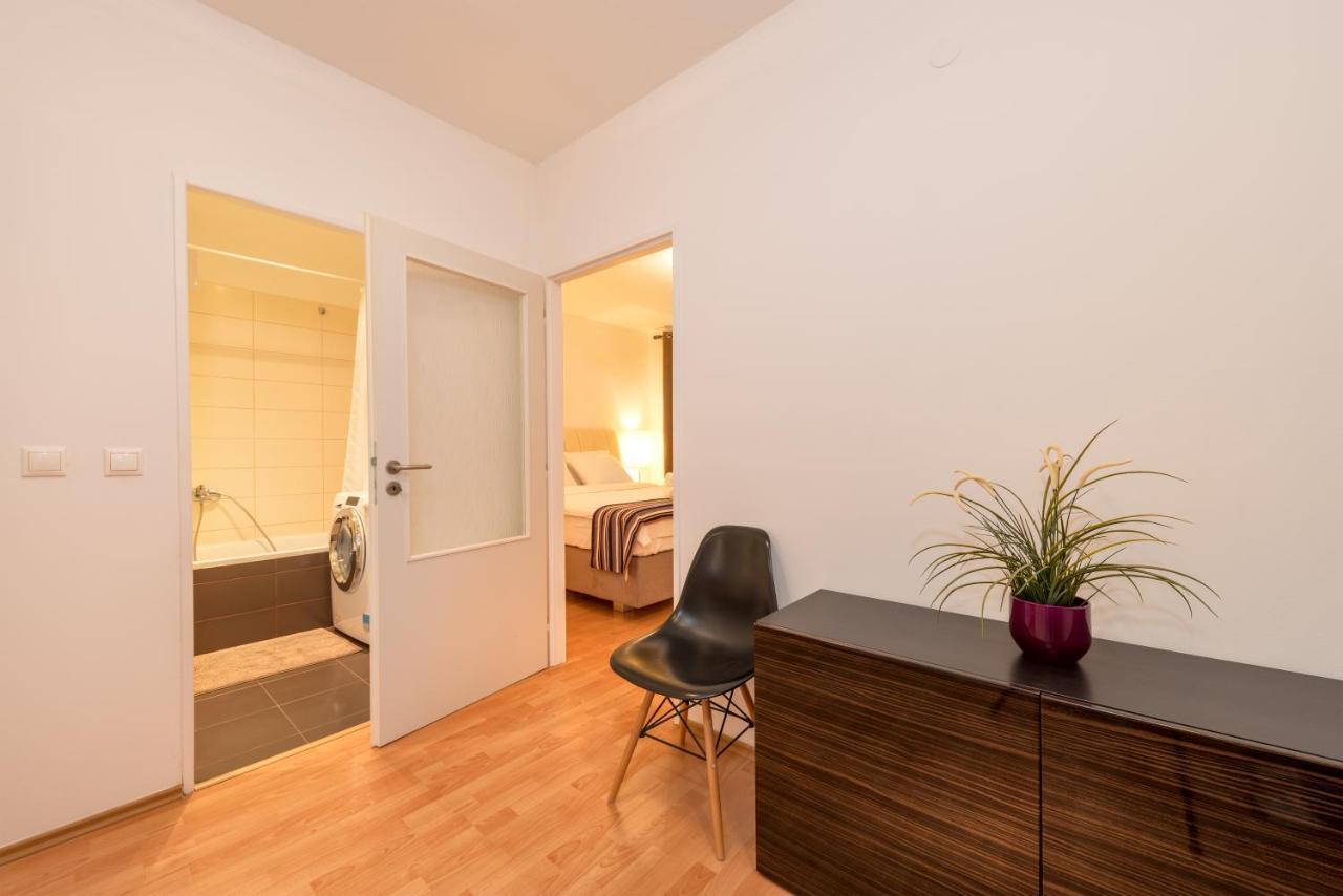 Prague City Stay Rohacova מראה חיצוני תמונה